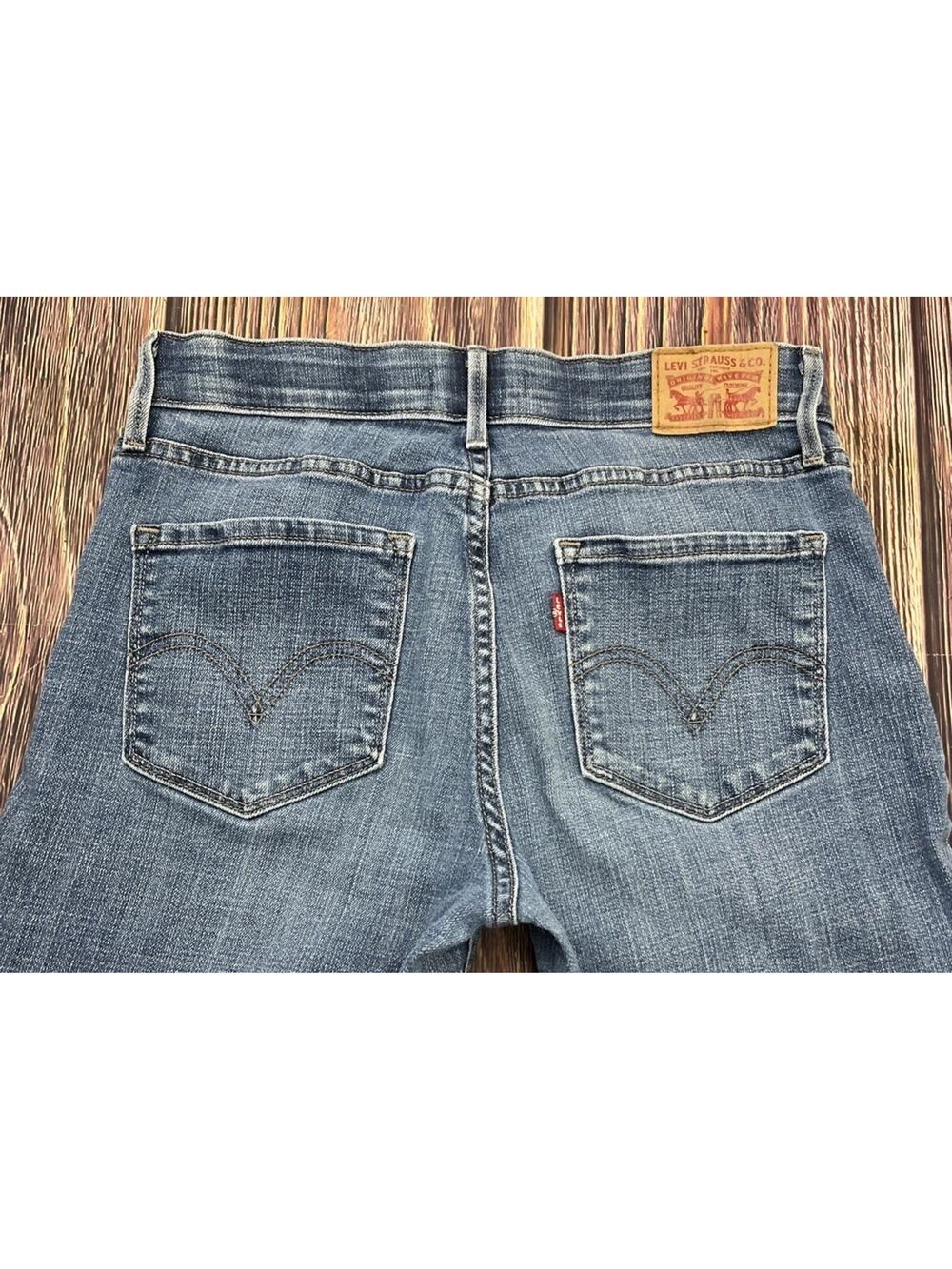 Levis 525 Perfect Waist Straight Leg Mid Rise Jeans Womens 6M Light Wash